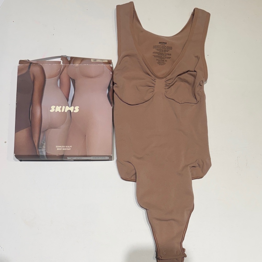 SKIMS Seamless sculpt brief bodysuit